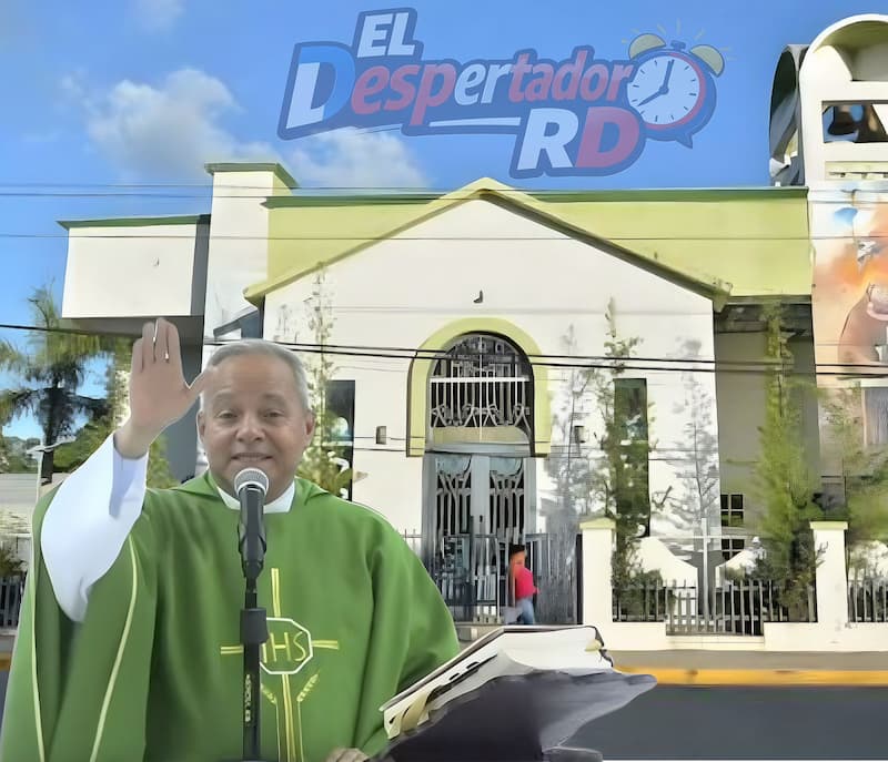 Padre Chelo osamenta en iglesia de tenares